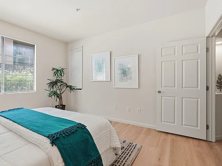 800 N 8th St #103 — Photo 11