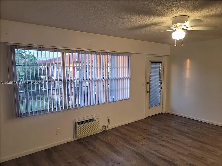 151 SW 134th Way #312N — Photo 6