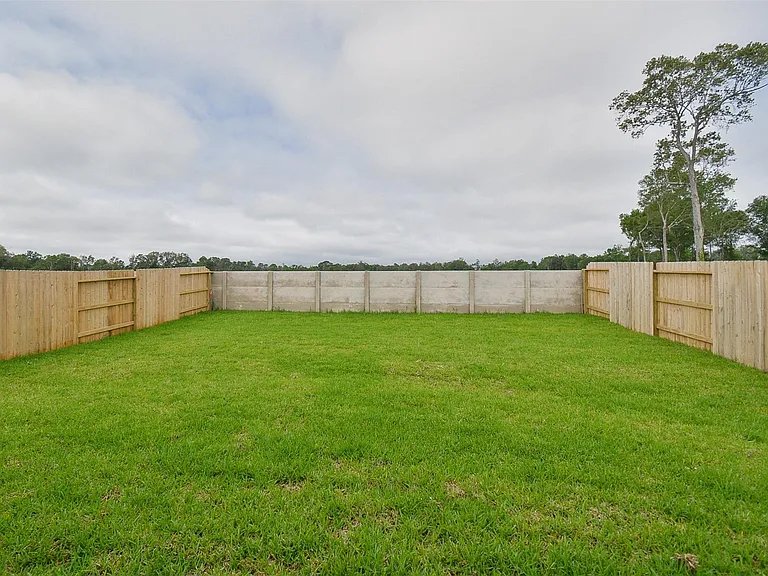18546 Cepagatti Dr — Photo 35