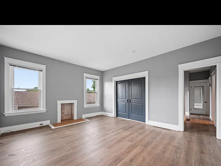 6815 Montgomery Rd — Photo 14