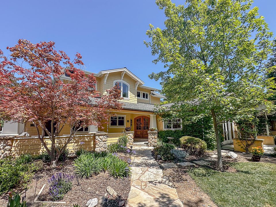 1st image of 15990 Stephenie Ln