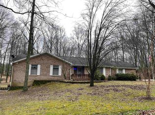 106 The Woods, Bedford, IN