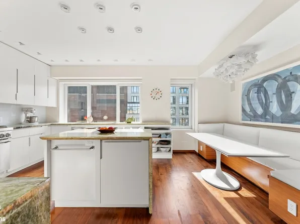 201 East 79th Street image 5 of 21