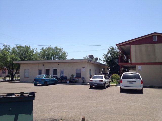 1st image of 915 Military Hwy
