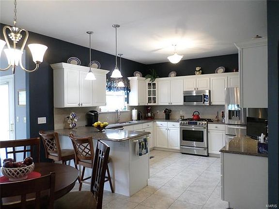 2nd image of 989 Forder Hills Dr