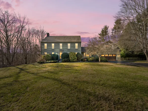 68 Vista Drive, Easton, CT 06612