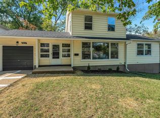9631 Radio Dr, Saint Louis, MO 63123