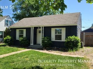 827 Palm St, Medford, OR 97501