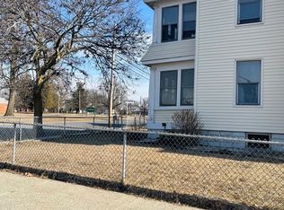 1261-1263 Carew St, Springfield, MA 01104