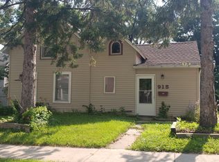 915 Ramsey St, Hastings, MN 55033