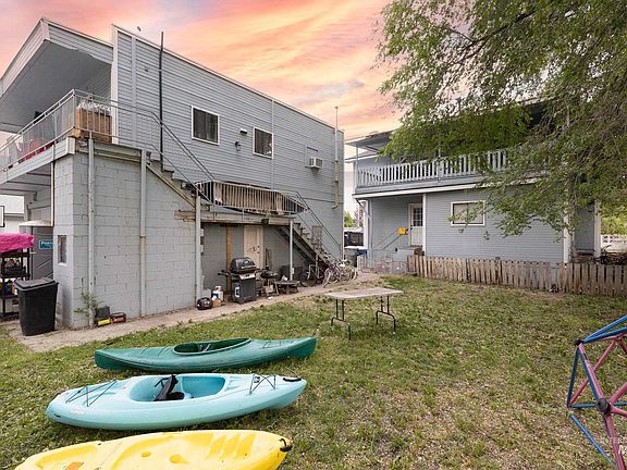 3rd image of 524 Lake Lowell Ave