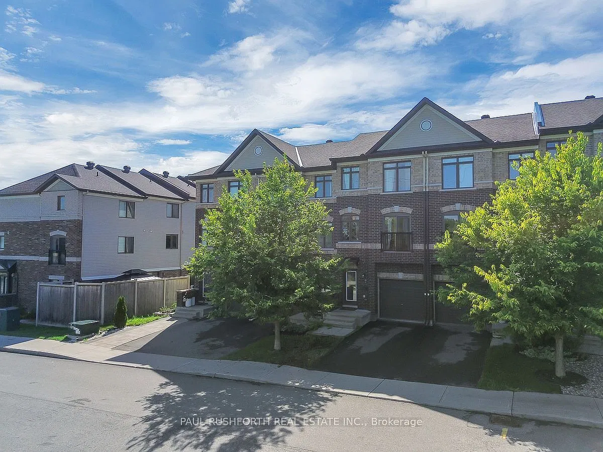 3 bed, $2,450 — Photo 1