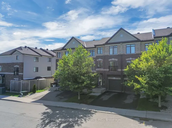 243 Eric Czapnik Way, Ottawa, ON K1E 0B4