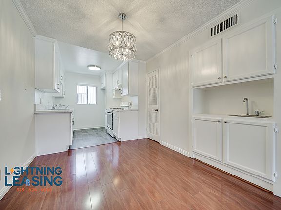 2nd image of 1167 Justin Ave APT 6