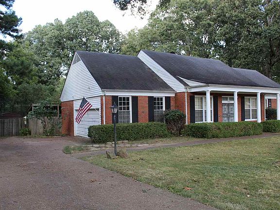 2nd image of 6890 Poplar Ave