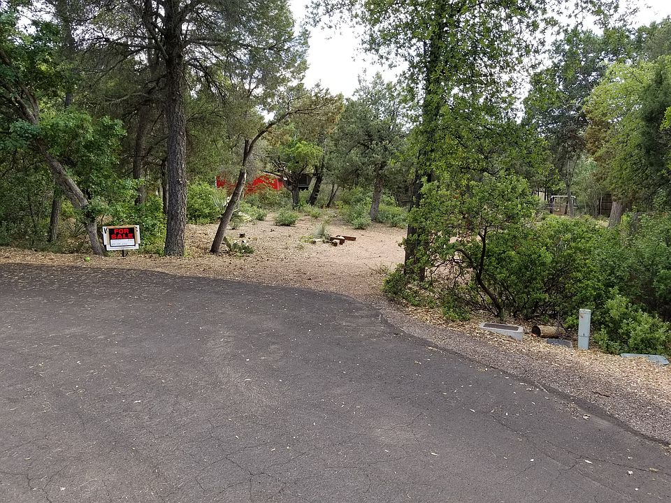 2nd image of 1402 N Panorama Ct