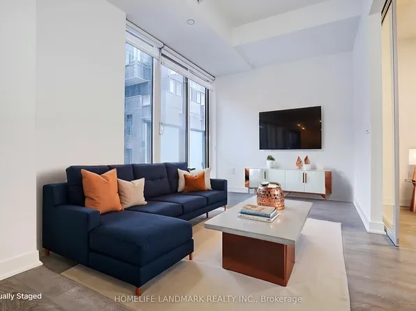 115 Blue Jays Way #702, Toronto, ON M5V 0N4