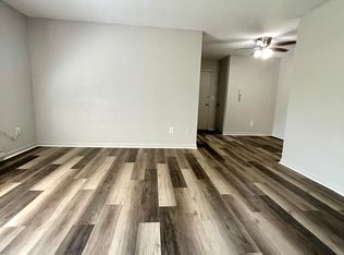 Cedar Crest Apartments, Waterloo, IA 50703