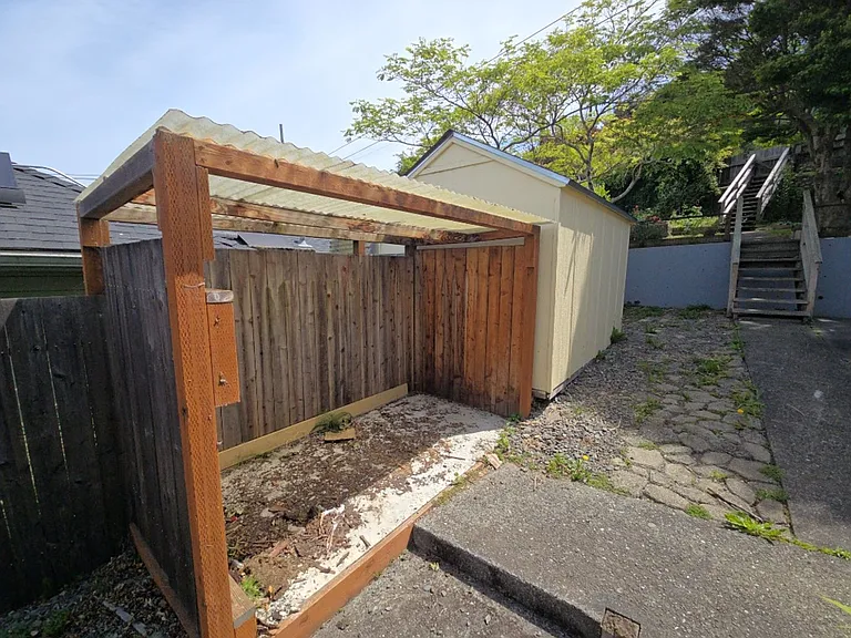 526 B St — Photo 17