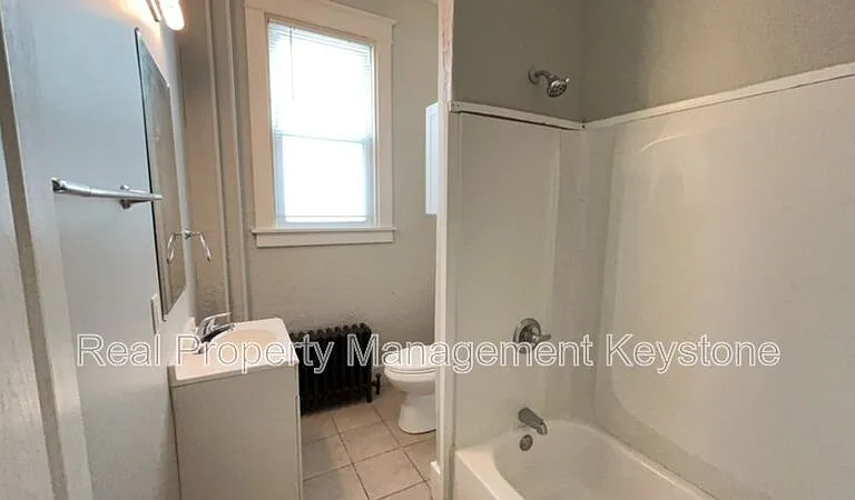 1247 Chartiers Ave #4 — Photo 9