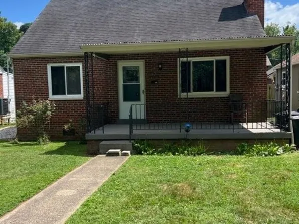 2006 Enslow Blvd, Huntington, WV 25701