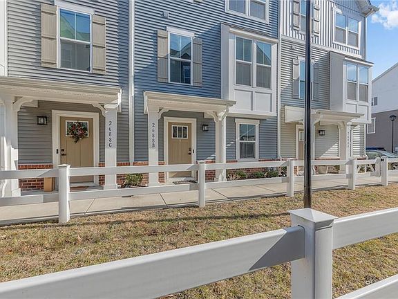 2nd image of 2688 Azalea Garden Rd #B