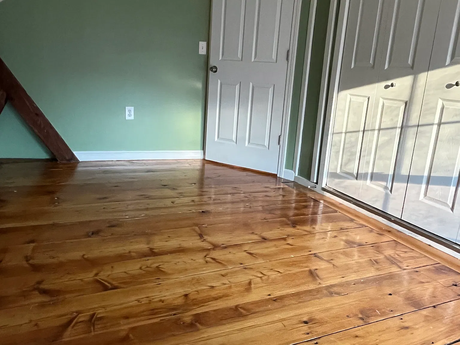 3 bed, 1500 sqft, $2,000 — Photo 2