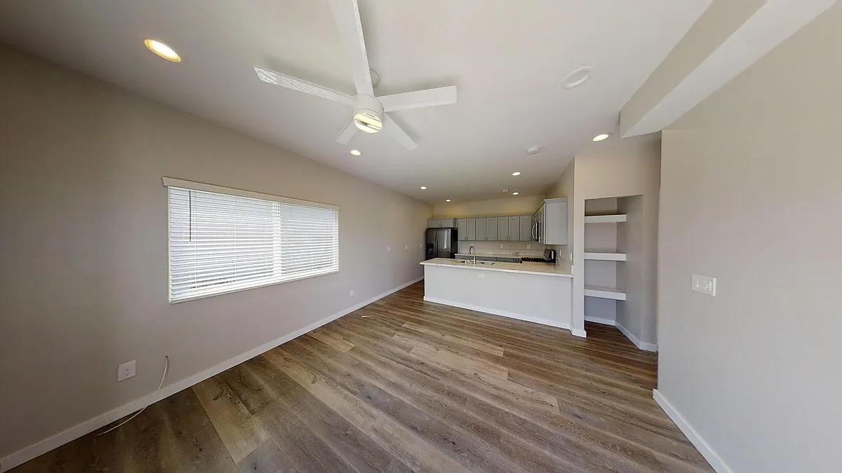 Building Photo - 5327 W Falls View Dr