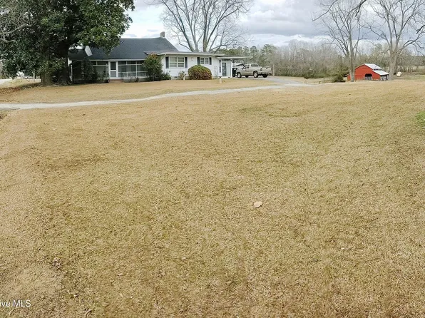 8727 Peacock Road, Chadbourn, NC 28431