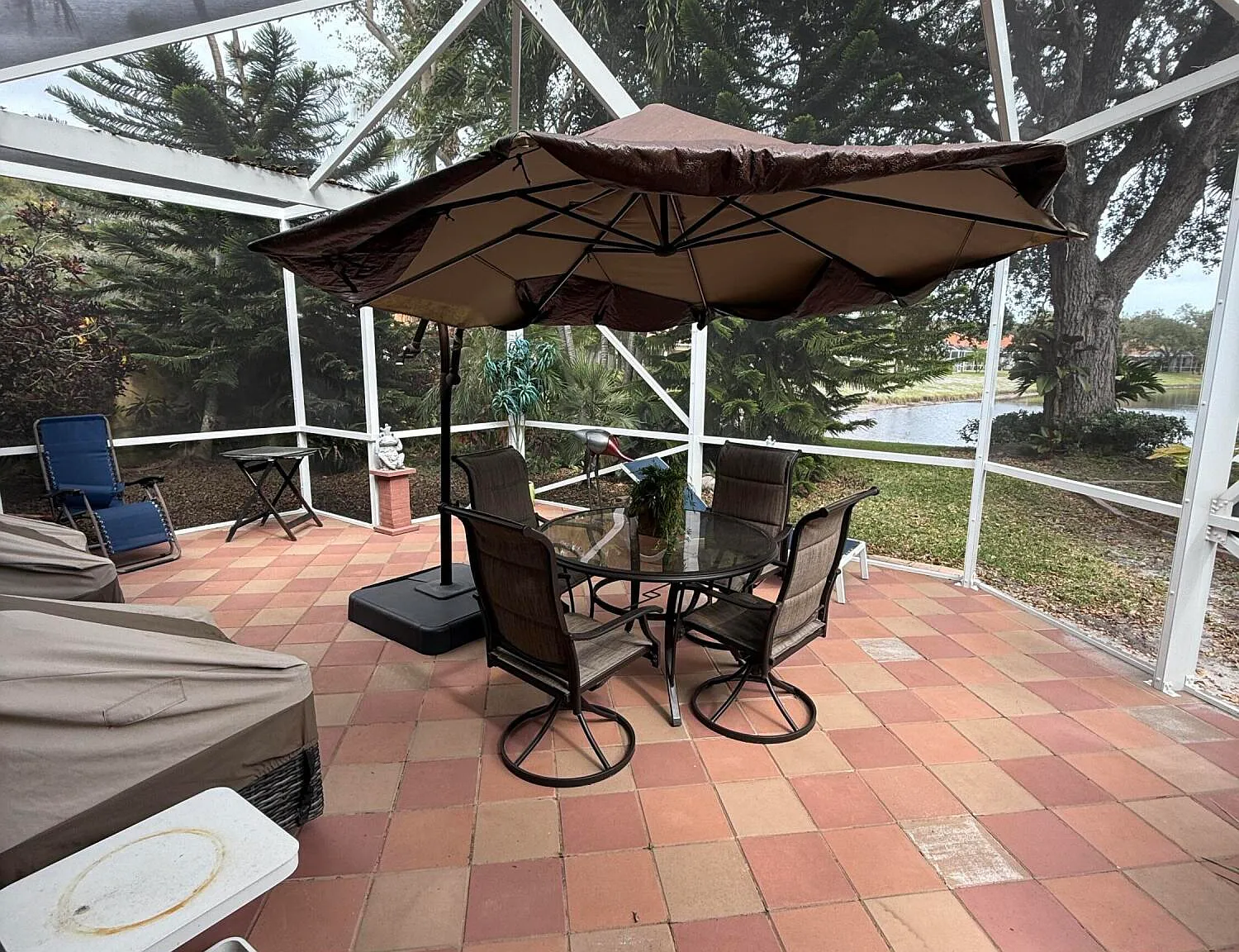 3 bed, 2.0 bath, 1577 sqft, $5,000 — Photo 4