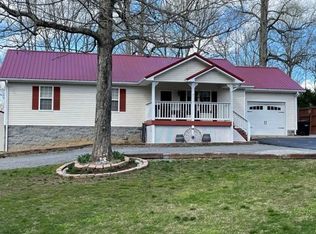 4176 Mitchell Weaver Rd, Scottsville, KY 42164