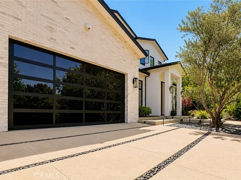 5050 Arundel Dr — Photo 52