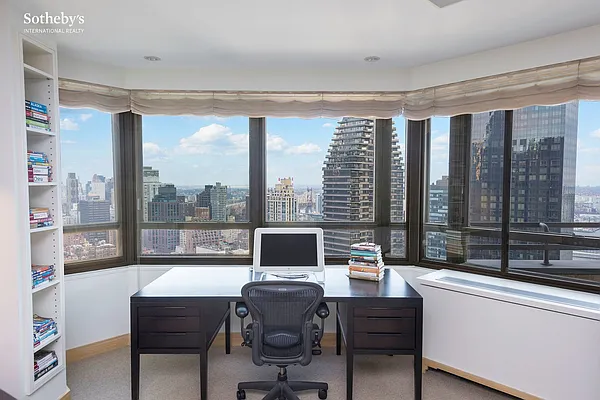 Rented by Sotheby's International Realty | media 35