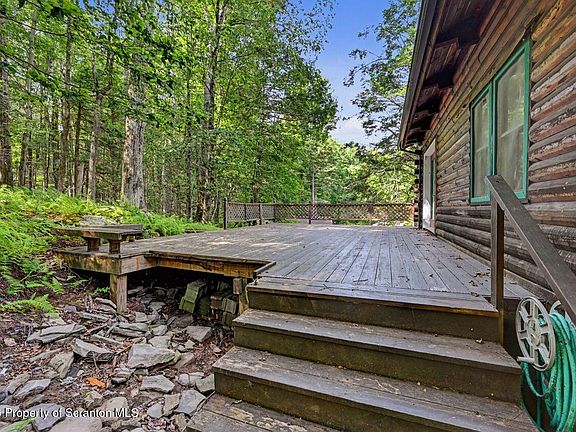 3rd image of 108 Upper Crest Rd