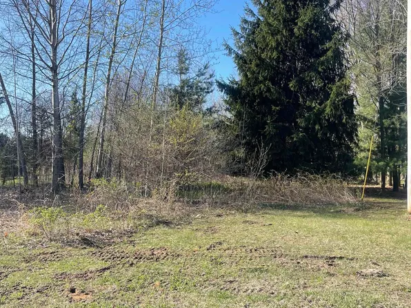 2692 E Laporte Rd, Hemlock, MI 48626