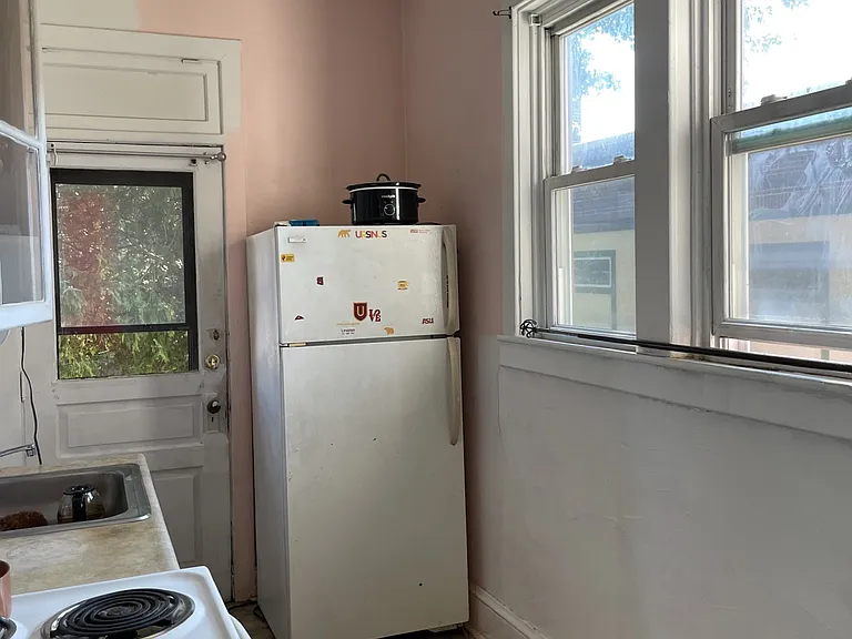 710 N 3rd St #4 — Photo 5