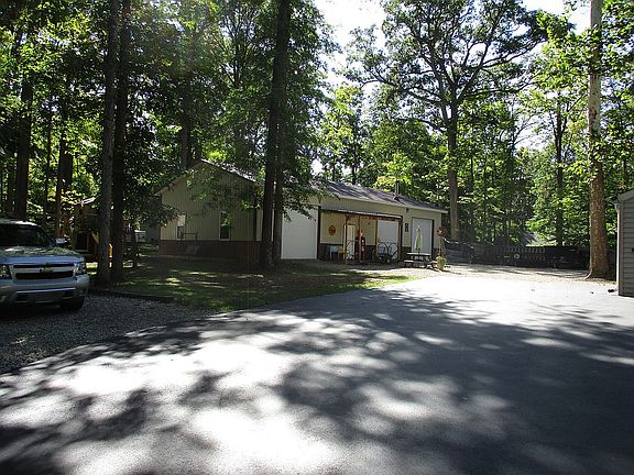 5th image of 4017 S Memorial Dr