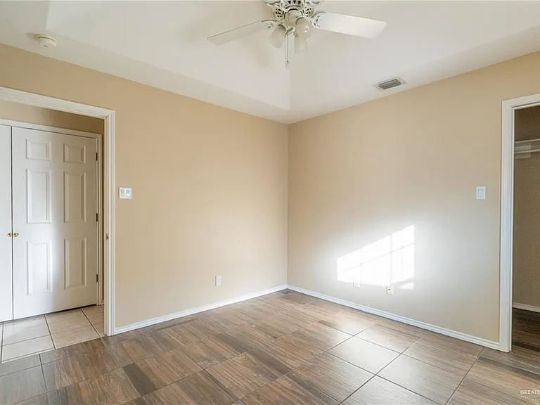 703 N Agate St #C — Photo 13