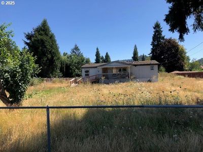 320 5th St, Dillard, OR, 97432