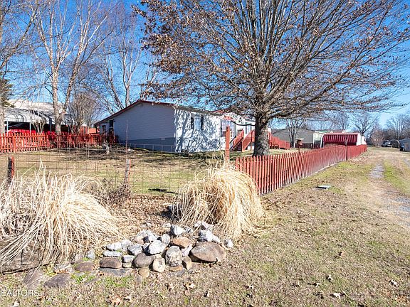 5th image of 227 Ginger Way