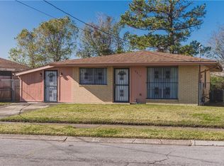 5910 Providence Pl, New Orleans, LA 70126