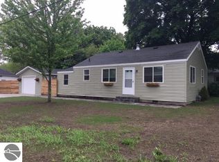 1002 Harold Ave, Mt Pleasant, MI 48858