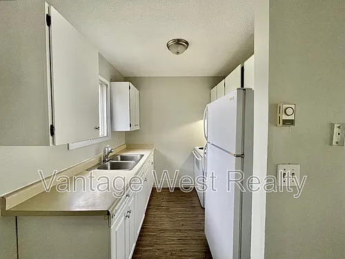 404 Hein Rd Photo 1