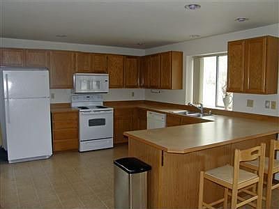 5th image of 2609 203rd St SW