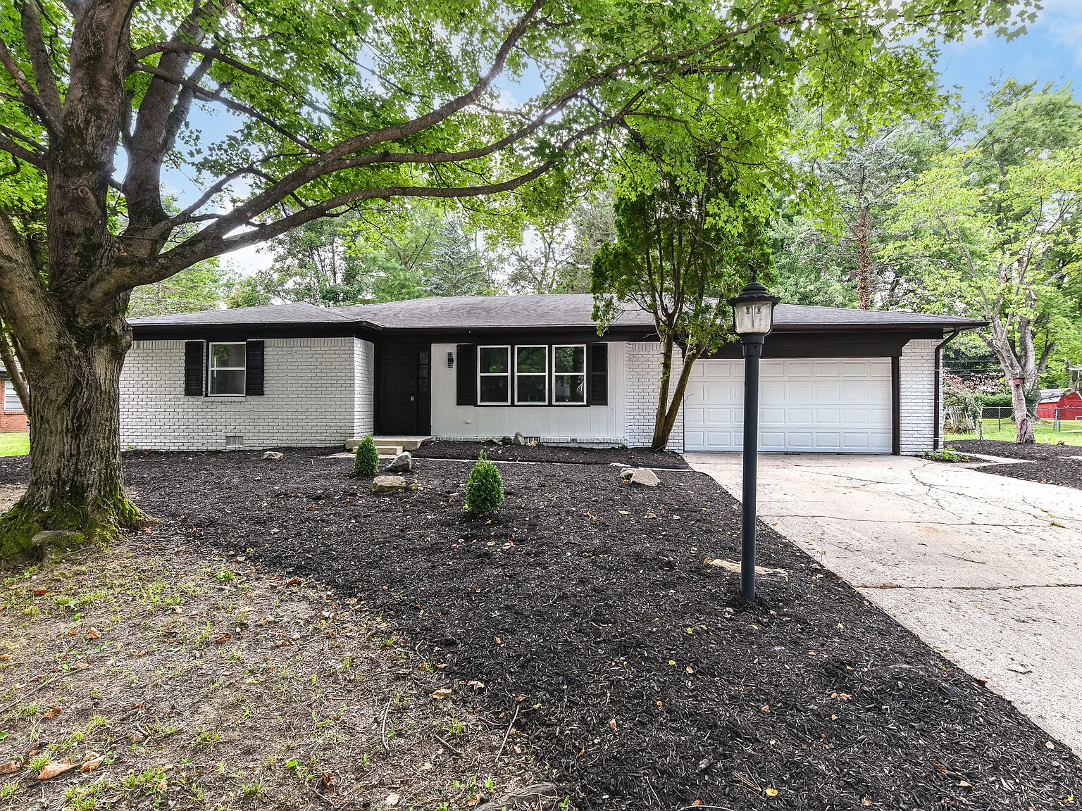 3 bed, 2234 sqft, $1,900 — Photo 1