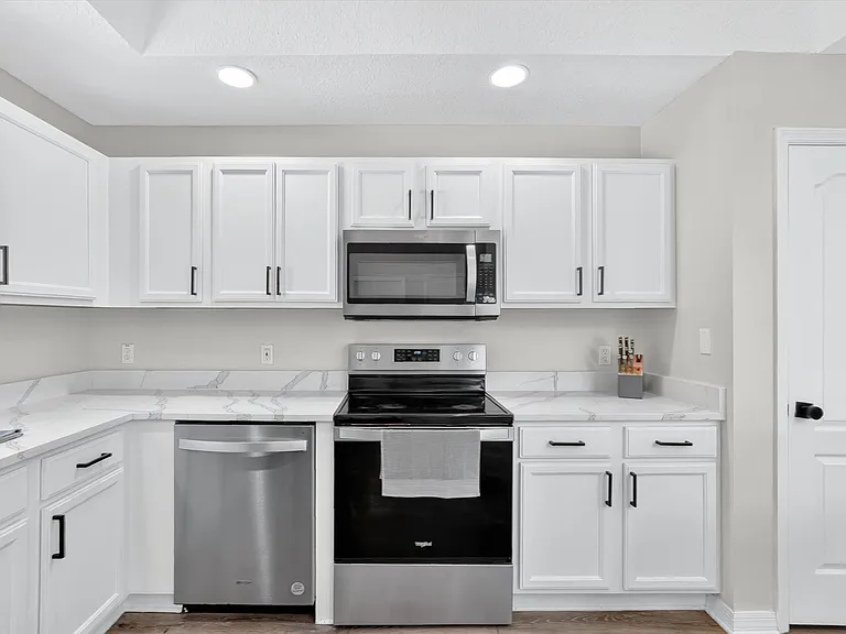 6781 Veronica Ct — Photo 22