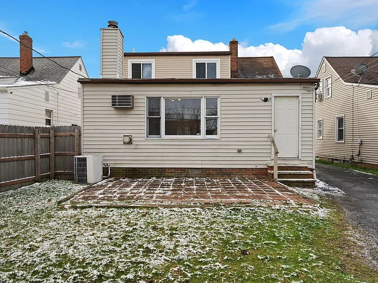 4153 Stilmore Rd — Photo 7