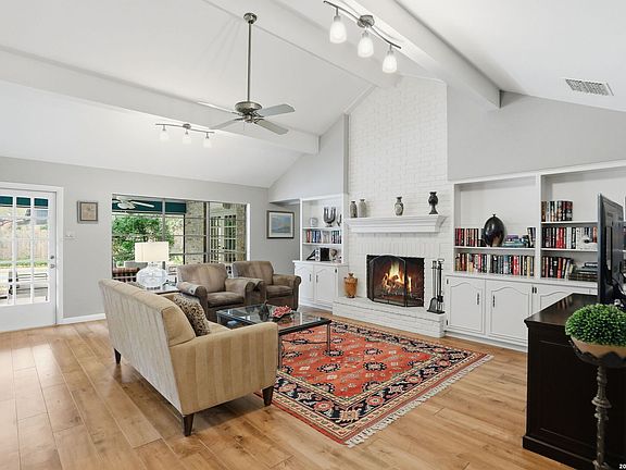5th image of 13150 N HUNTERS CIR
