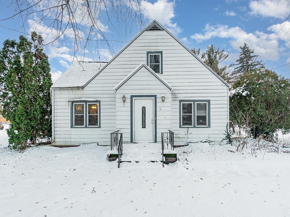 1st image of 909 Weiss St