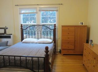 72 Vernon St, Oakland, CA 94610